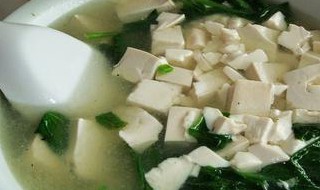 菠菜可不可以跟豆腐一起炖 菠菜可不可以跟豆腐一起炖汤