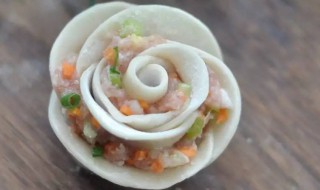 包花形的饺子怎么做（包花样的饺子怎么包）