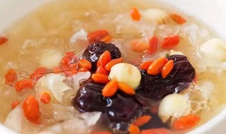 燕窝银耳汤（燕窝银耳汤的功效与作用）