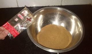 五香粉可以用十三香代替吗（五香粉可以用十三香代替吗视频）