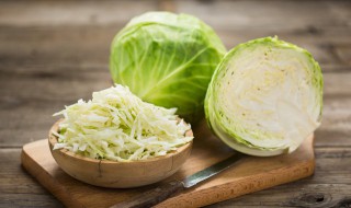 包菜可以生吃吗 包菜可以生吃吗还是需要焯水