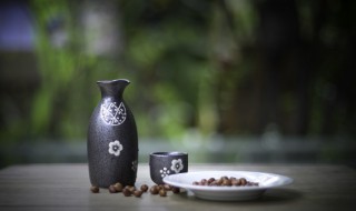 哪些人不能吃茴香酒（吃茴香可以喝酒吗）