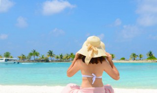 蓝天白云的唯美短句发朋友圈（一句话赞美蓝天白云）