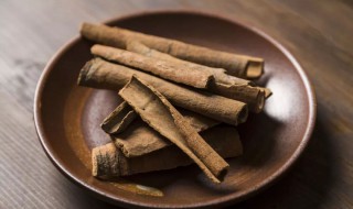 桂皮的功效与作用是什么（桂皮的功效与作用是什么样的）