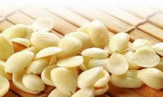 苦杏仁的功效是什么(苦杏仁的功效是什么?)