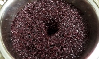 哪些人不能吃紫米（哪些人不能吃紫米粥）