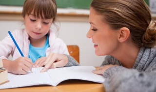 卢的组词 底的组词