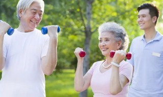 老年人正确的健身运动方法是什么?（老年人正确的健身运动方法是什么呢）