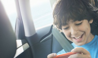 关于吃鸡的三个字名字（关于吃鸡的三个字名字有哪些）