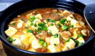 豆腐怎么炖好吃（牛肉豆腐怎么炖好吃）