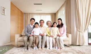 关于亲情的美文摘抄(关于亲情的好段落摘抄100字)