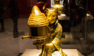 长信宫灯出土在哪里（长信宫灯刚出土时的样子）