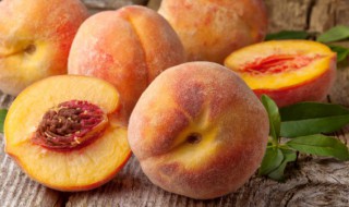 水蜜桃怎么挑选（水蜜桃怎么挑选才甜呢）