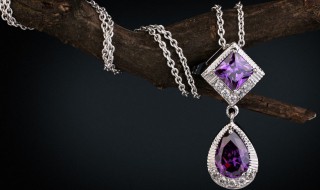 草莓晶怎么挑选（买草莓晶需要注意什么）