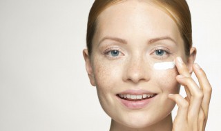 应该如何挑选眼霜 如何挑选眼霜专家解读