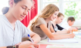 候的组词（候的组词和拼音）