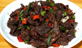 炒血鸭的正宗的做法 炒鸭血的做法最正宗的做法