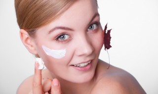 维生素e乳的正确用法 维生素e乳和凡士林的正确用法