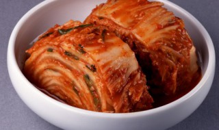 东北泡菜的腌制方法(东北泡菜的腌制方法和配方)