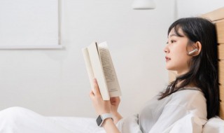 低绮户的绮是读qi还是yi 转朱阁,低绮户的绮是读qi还是yi