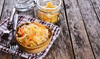 正宗东北杀猪菜的做法 正宗东北杀猪菜的做法干白菜