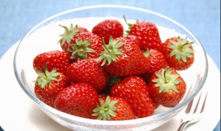 草莓喜欢酸性还是碱性土壤 草莓喜欢酸性还是碱性土壤的