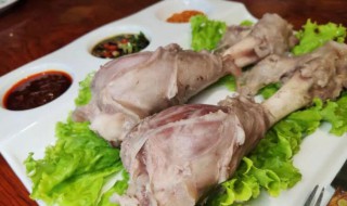 羊肉和羊腿骨一块炖怎么做（羊骨羊腿和什么一起炖汤）