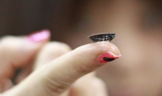 如何取美瞳正确方法 如何取美瞳?