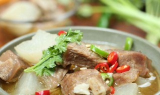 萝卜炖牛肉应该怎么做（萝卜炖牛肉应该怎么做好吃）