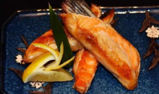 酸牛奶可以做什么美食（酸牛奶可以做什么美食视频）