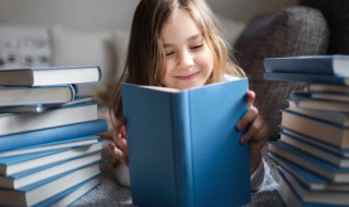 水光潋滟晴方好下一句(渔歌子)