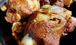 猪大骨头怎么做好吃（猪大骨头怎么炖好吃）