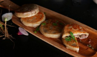 正宗牛肉馅饼的做法 牛肉馅饼用烫面还是发面好