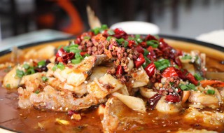 犀浦鲢鱼做法（蒜瓣鲢鱼的做法）