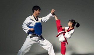 跆拳道级别及腰带颜色（跆拳道级别及腰带颜色黑带）