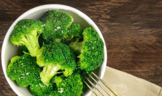 清洗西兰花的方法（清洗西兰花的方法视频）