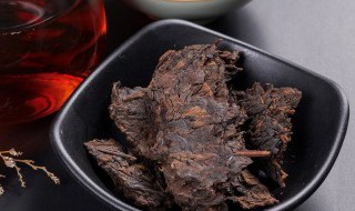 岩茶有哪些品种白鸡冠（岩茶有哪些品种白鸡冠状）