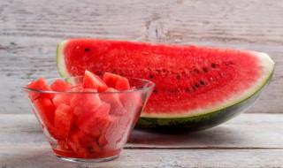 怎么种西瓜步骤（怎样种西瓜的视频教程）