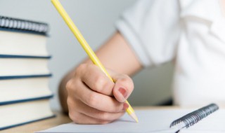 有趣的植物有哪些写话（有趣的植物有哪些写话三年级）