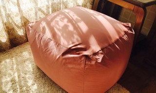 豆袋沙发的危害（豆袋沙发到底有没有必要买）