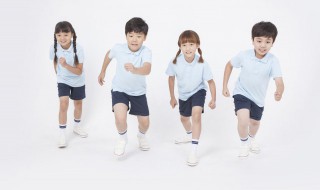 记录童年的美好的句子 形容孩子童年快乐简短的句子