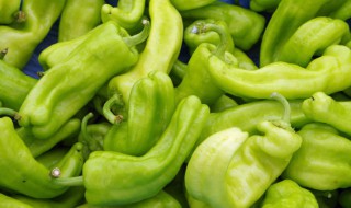 油淋辣椒的做法 油淋辣椒的做法窍门