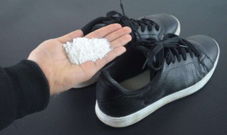 除鞋内脚臭异味妙招 如何去除鞋内脚汗臭味