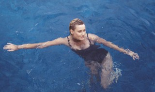 教你正确的踩水技巧 教你正确的踩水技巧