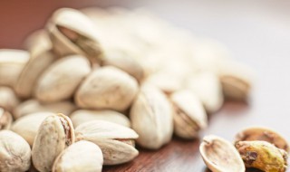 常见坚果的营养价值和好处 常见坚果的营养价值和好处有哪些