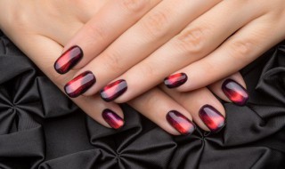 怎么让美甲保持更长时间 怎样让美甲保持时间长