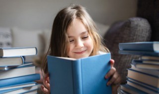 诗蓝这两字的含义 诗蓝的意思