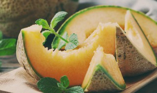 哈密瓜相克的食物（哈密瓜 相克）