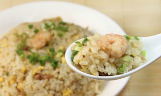 炒米饭怎么干燥 炒饭如何把米饭弄干