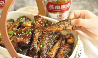 酥鲫鱼怎么做刺能软（酥鲫鱼怎么做刺能软烂）